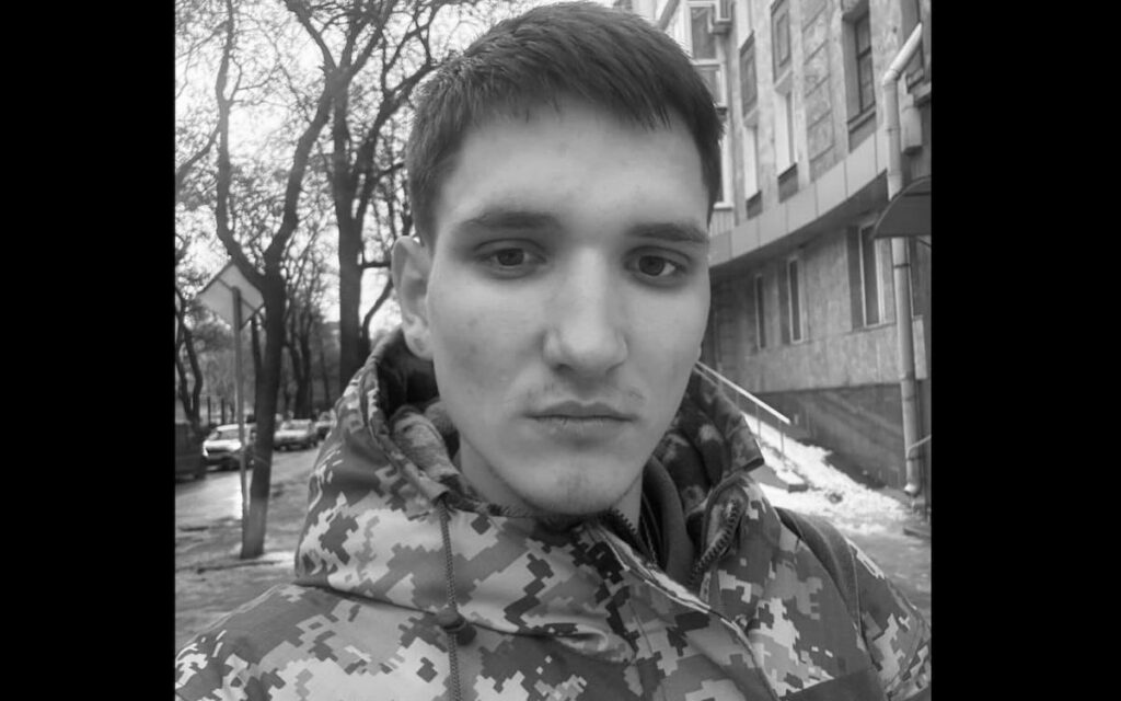 Львівщина прощається з 21-річним Героєм Андрієм Гриневичем / Фото: відкриті джерела