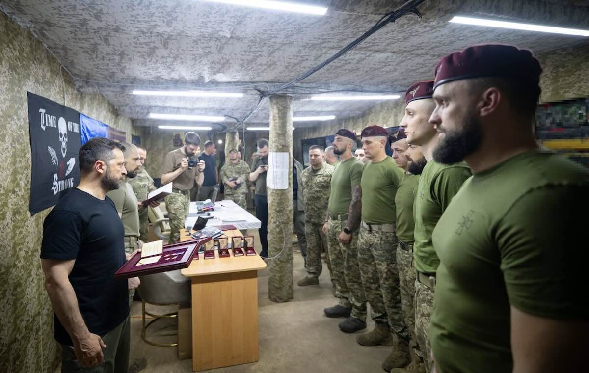 Зеленський відвідав 80-ту бригаду і вручив нагороди військовим / Фото: відкриті джерела
